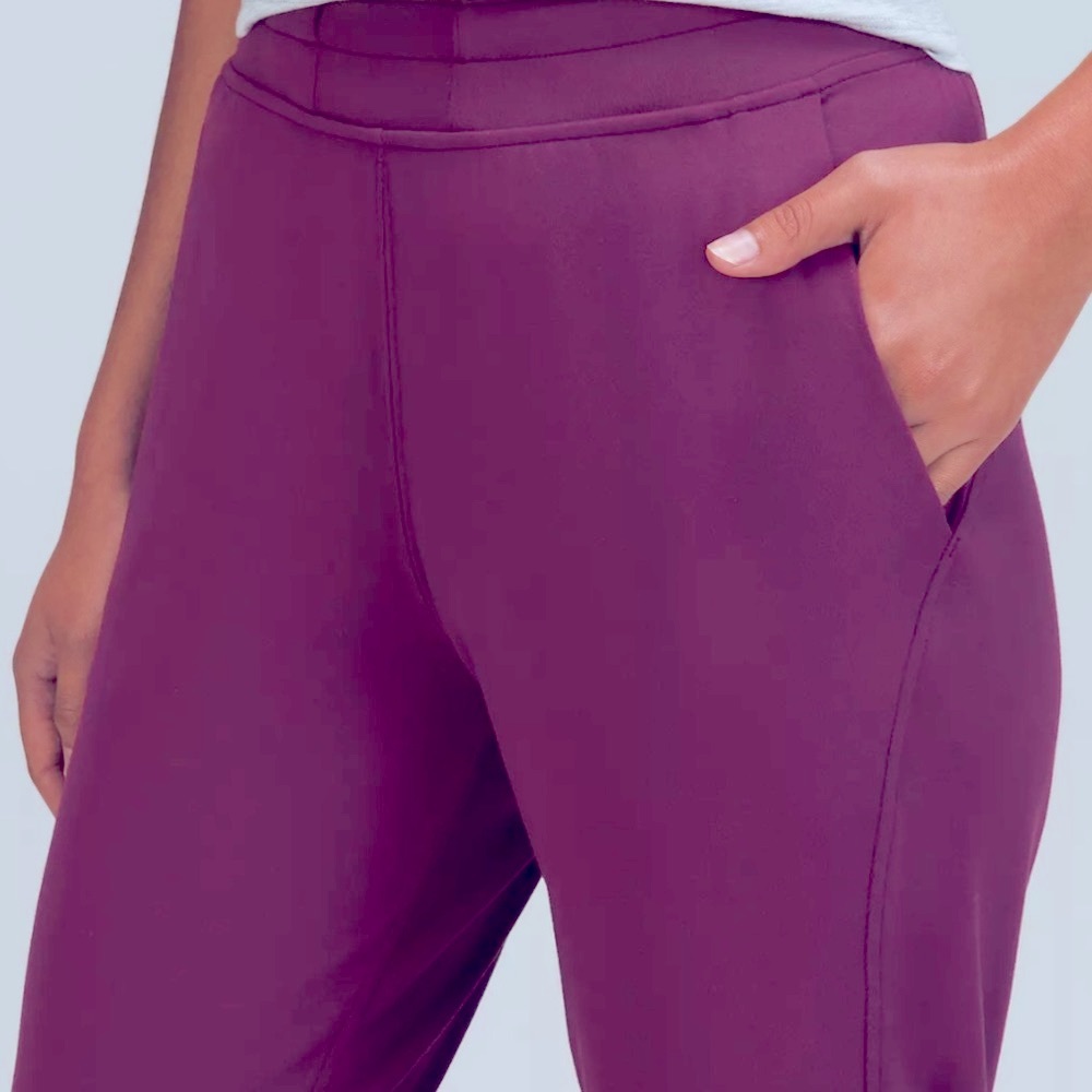 Lululemon High Rise Joggers - Picture 5 of 13